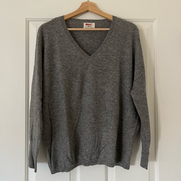 Merci Sweaters - Merci Paris Heather Gray Cashmere V-Neck Pullover Sweater